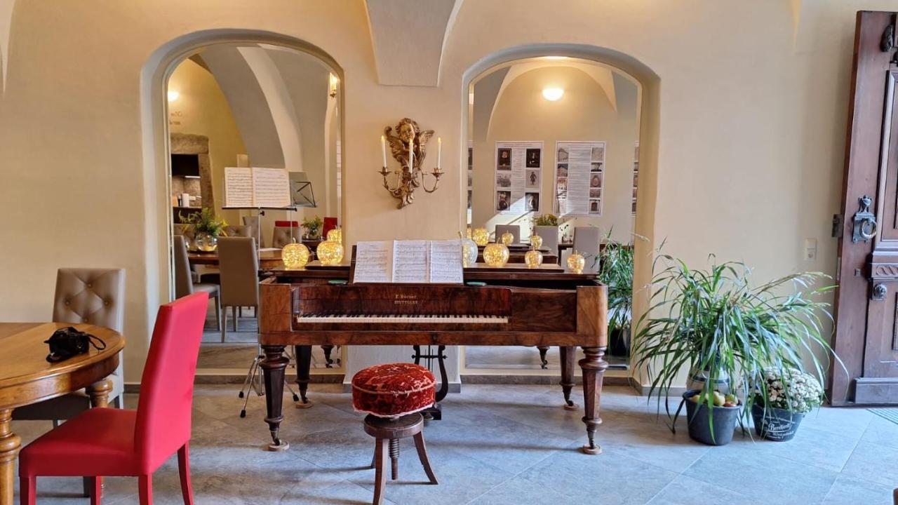 Stadtpalais Familien-Suite 4 Zimmer Mit Galerie Maximal 6 Personen Budyšín Exteriér fotografie