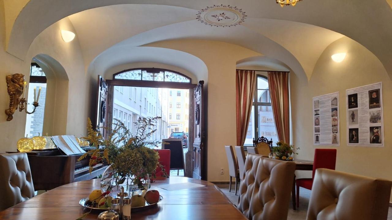 Stadtpalais Familien-Suite 4 Zimmer Mit Galerie Maximal 6 Personen Budyšín Exteriér fotografie